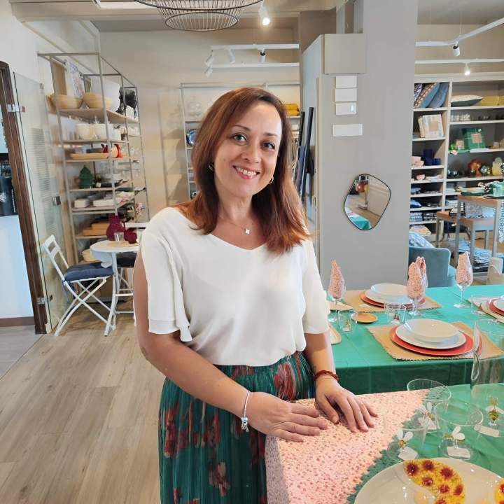Gérante boutique de décoration Saint-Denis