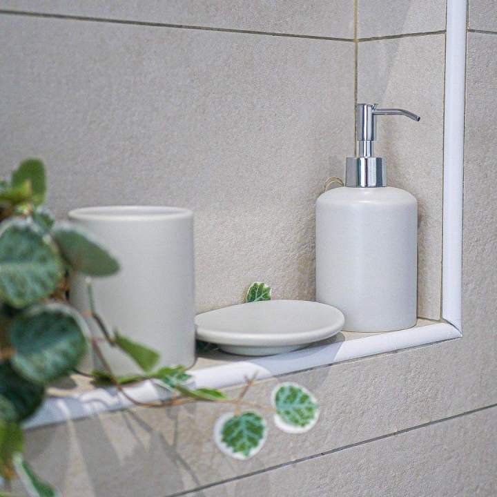Accessoires de salle de bains en céramique Saint-Denis
