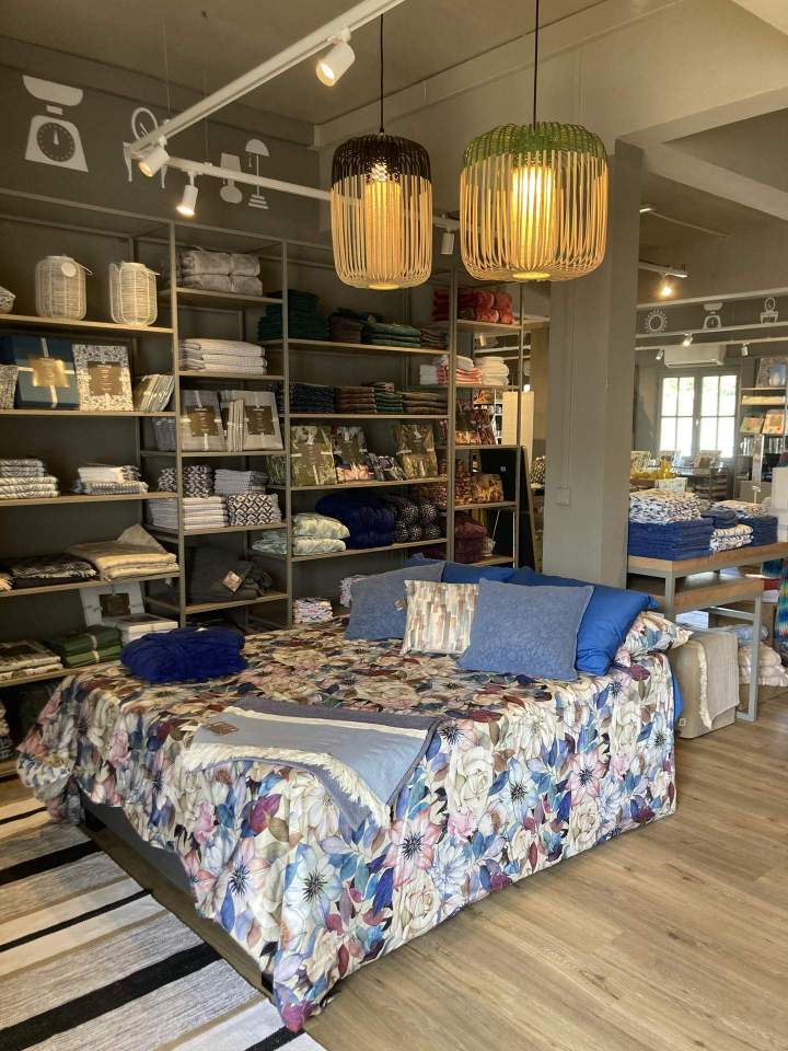 Parure de lit complète avec une housse de couette assortie Saint-Denis